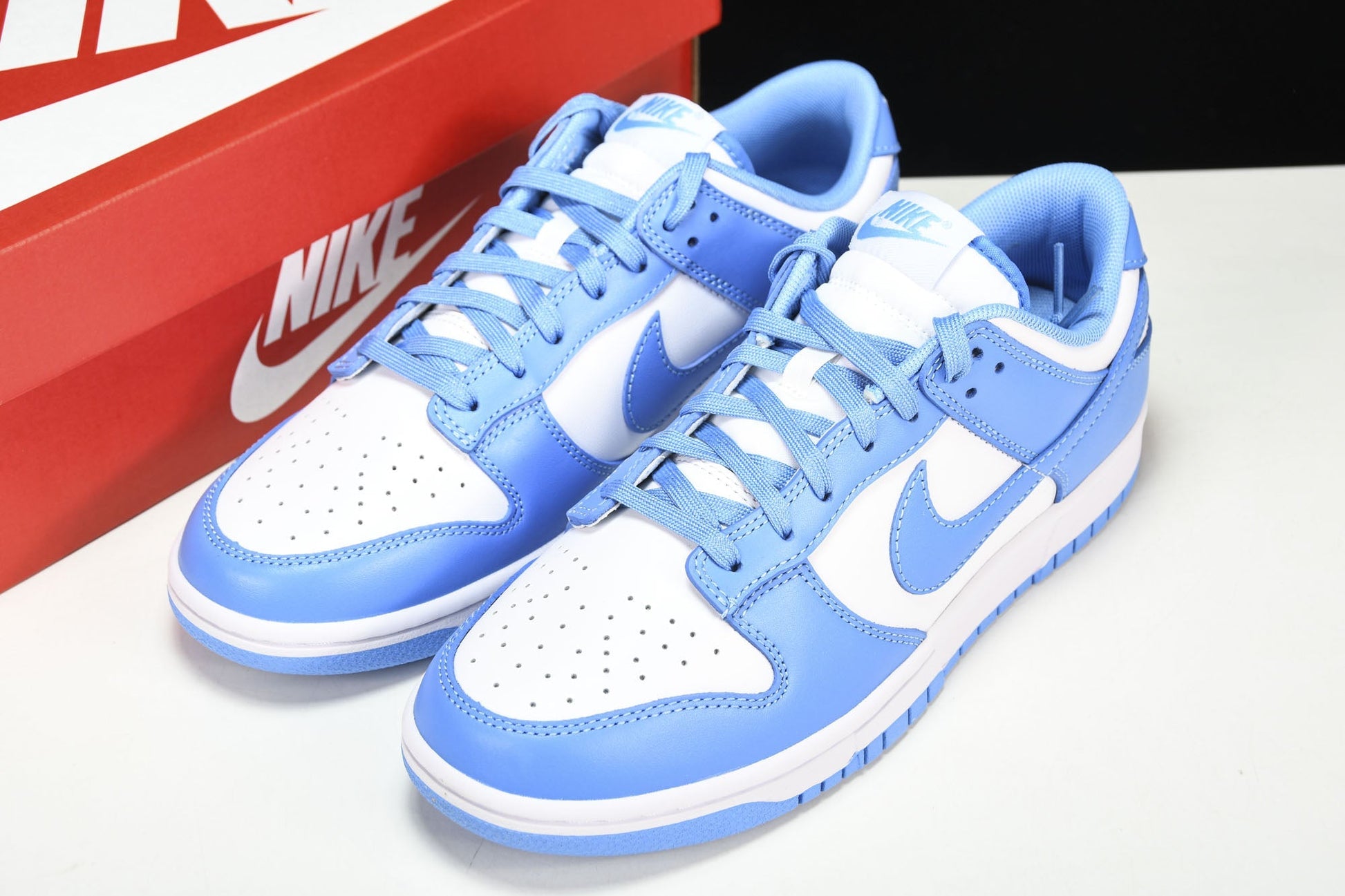 Nike Dunk Low UNC 2021 Edition Sneakers - Classic Blue/White Streetwear Shoes