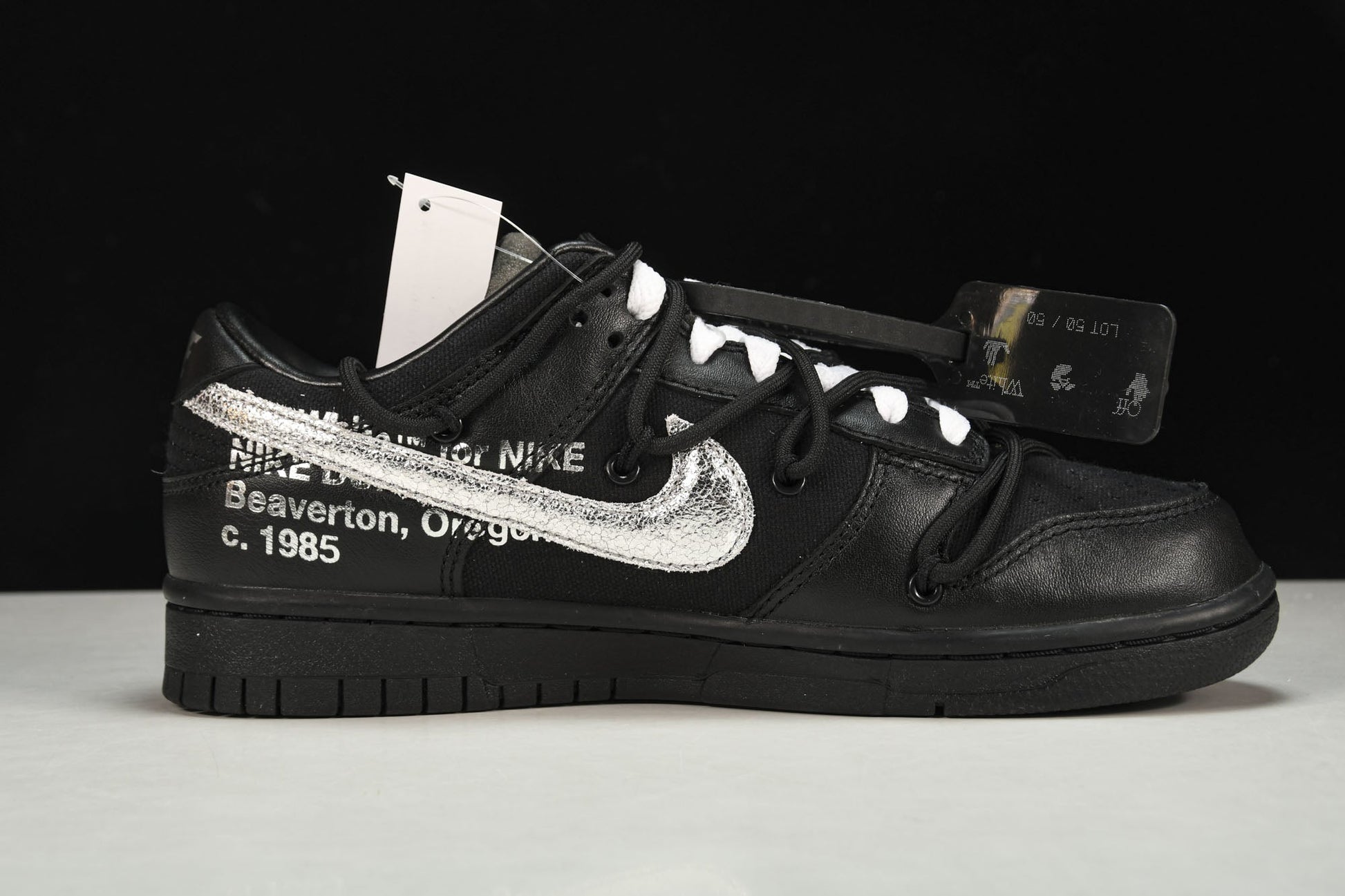 Iconic Nike Dunk Low Off-White Lot 50 Sneakers - Virgil Abloh Design