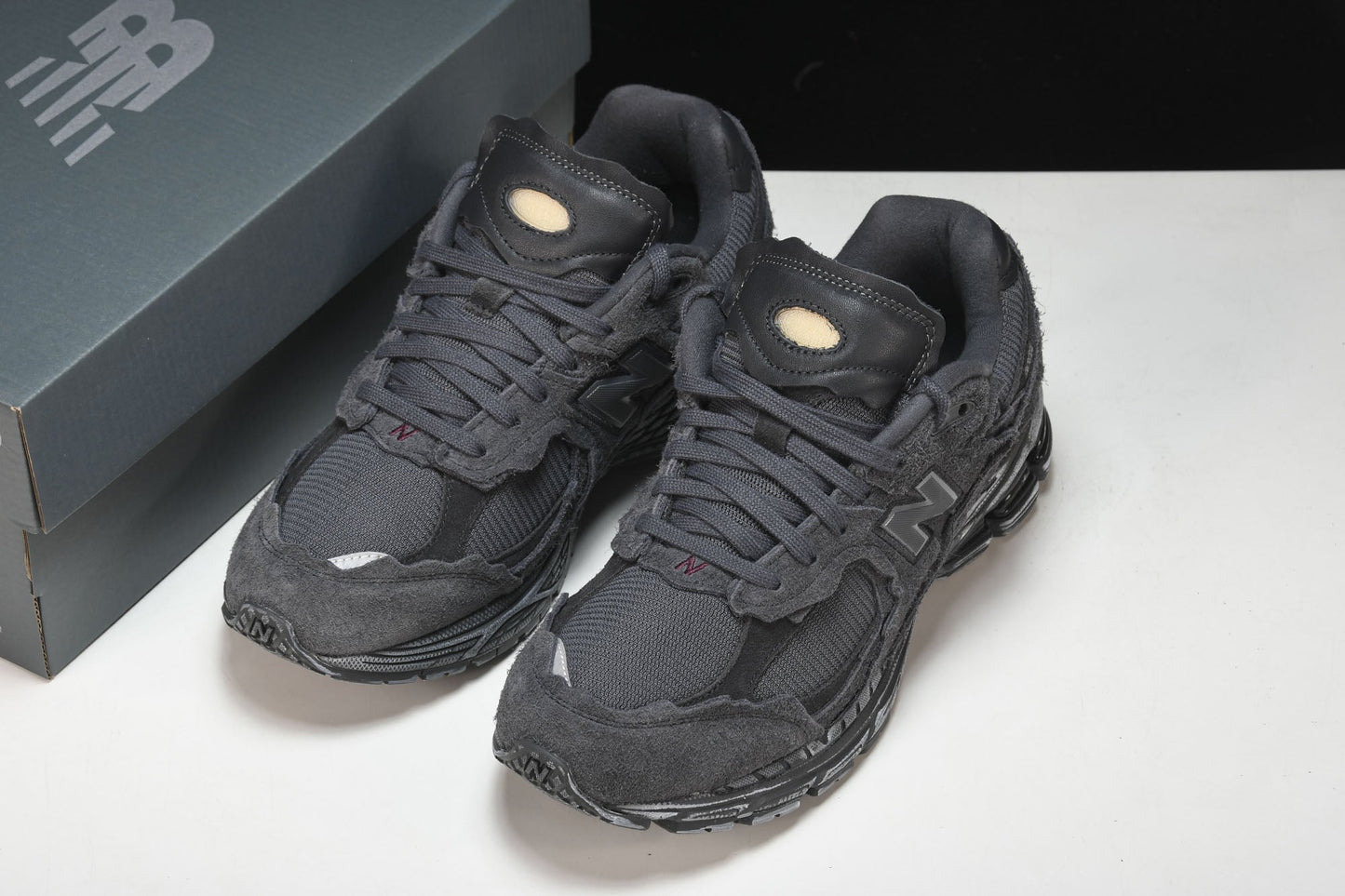 New Balance 2002R Protection Pack Phantom: Rugged Style Comfort Sneaker