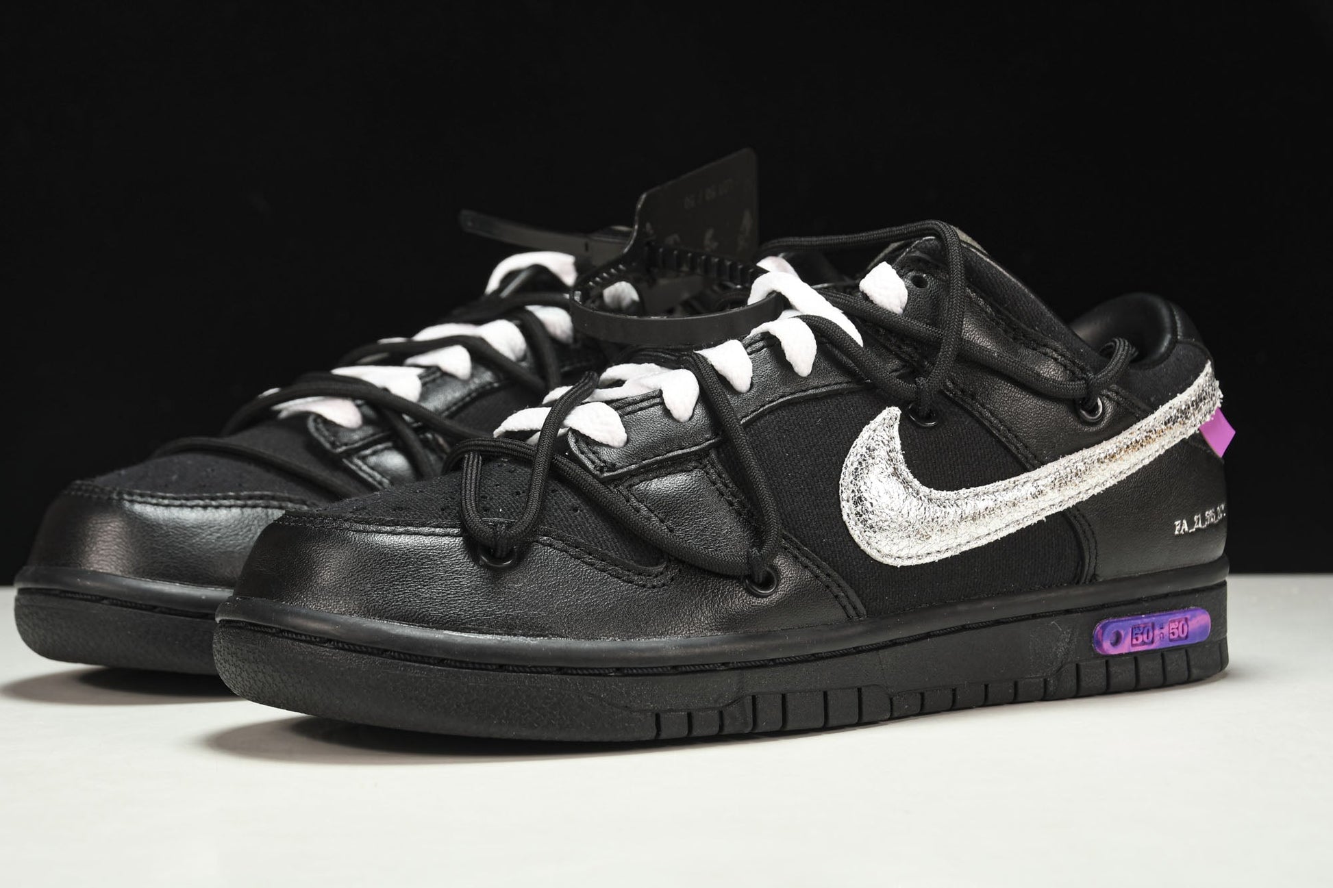Iconic Nike Dunk Low Off-White Lot 50 Sneakers - Virgil Abloh Design