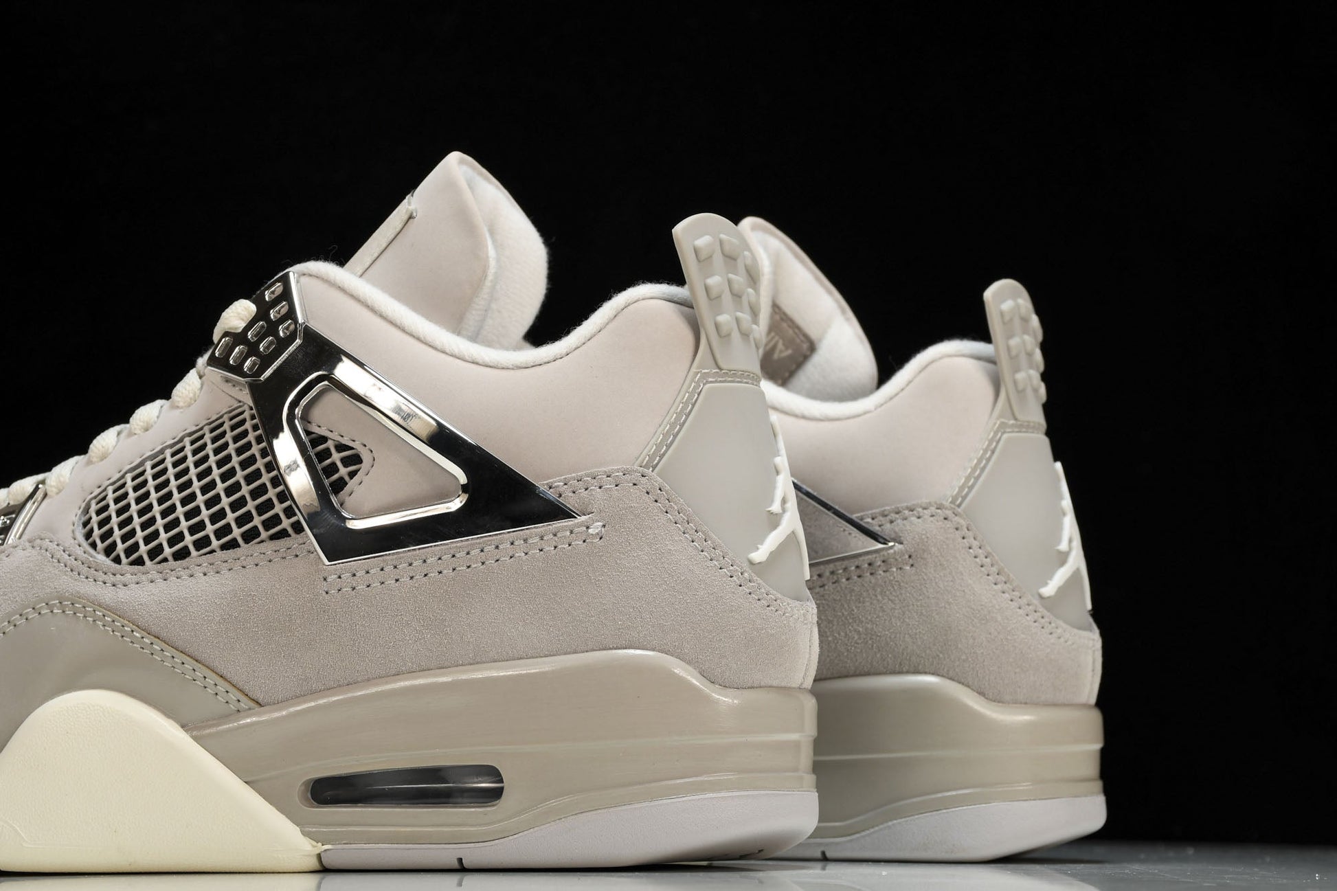 Air Jordan 4 Retro 'Frozen Moments' Women's High-Quality Fashion Sneaker
